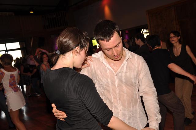 min 2010 04 18 station danse 072